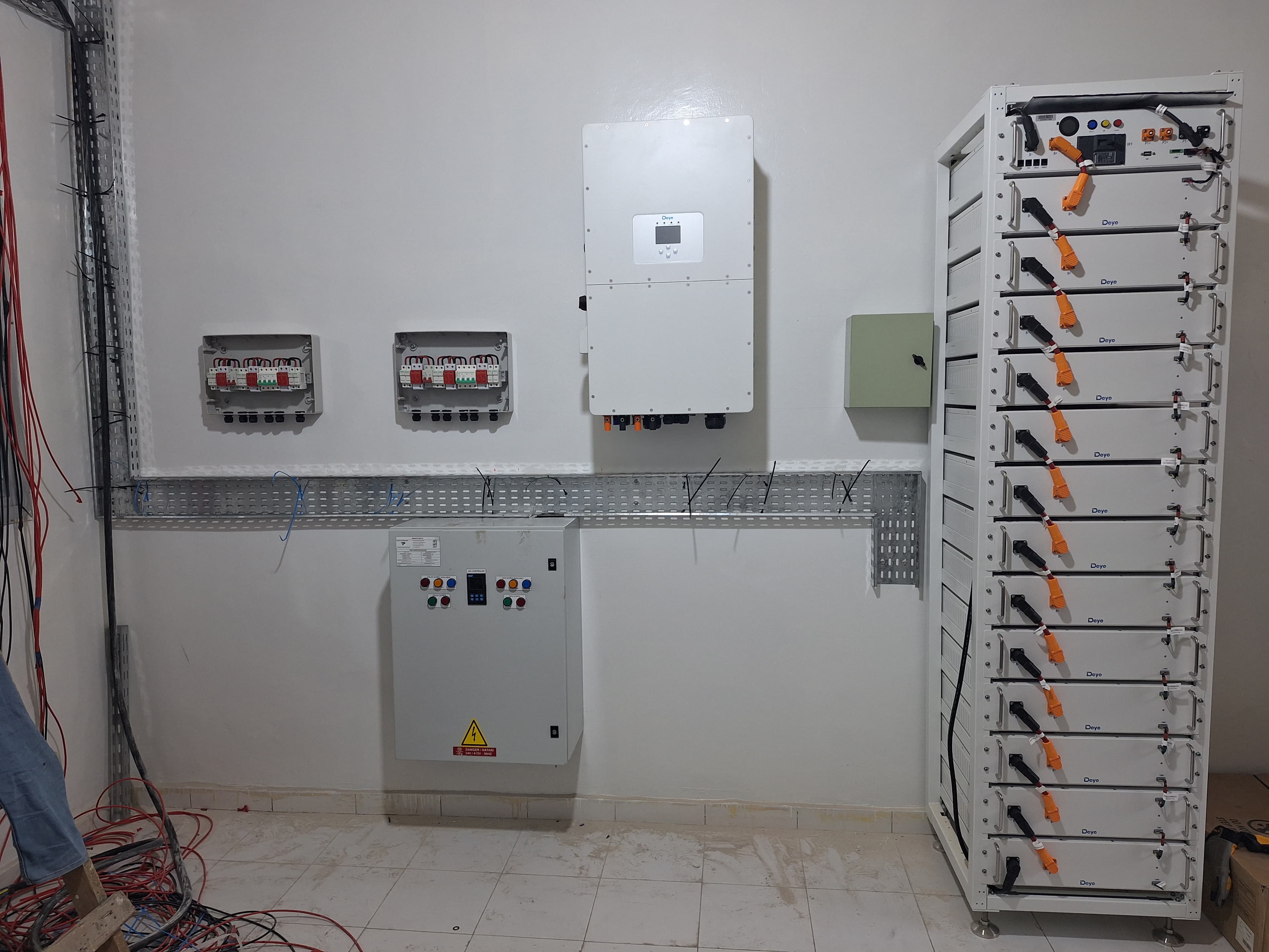 Shangani Referral Hospital High-Voltage Hybrid Solar System